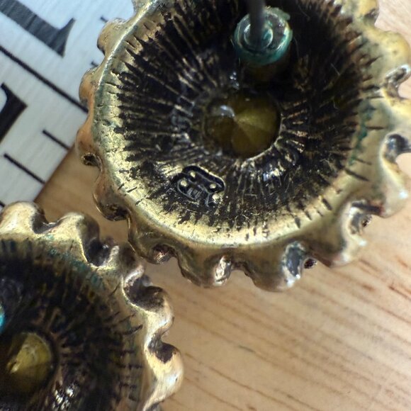 Banana Republic Crystal Cluster Stud Earrings Vintage-Inspired Gold-Tone - Picture 9 of 10